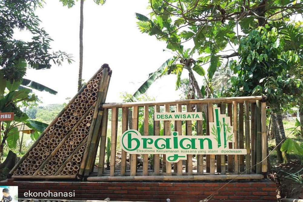 Menikmati Segala Keajaiban Bambu di Desa Wisata Brajan