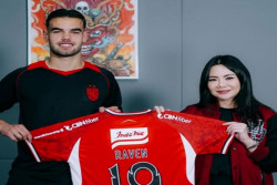 Pemain Berdarah Belanda-Jogja, Jens Raven Resmi Gabung Bali United
