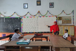 Dapat Tambahan Satu Siswa Baru, SDN Minomartani 2 Gelar MPLS di Hari Pertama Masuk Sekolah dengan 2 Peserta
