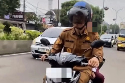Wakil Wali Kota Serang Kena Tilang Gegera Bonceng Anak Tanoa Helm