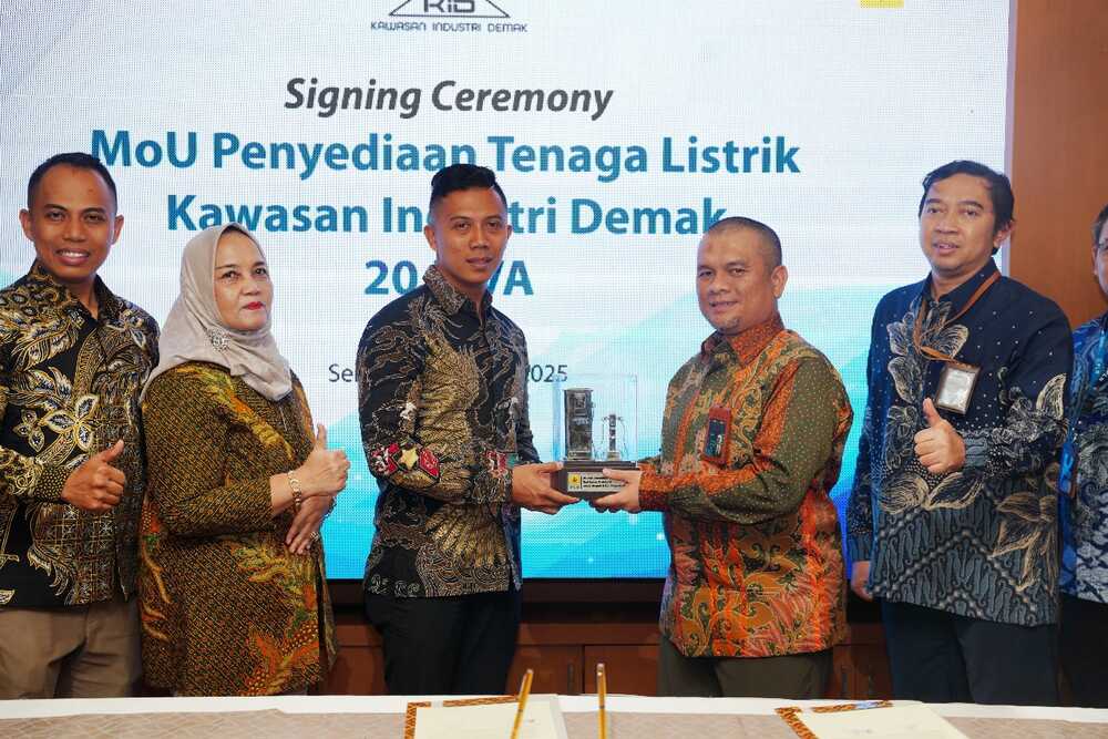 PLN Wujudkan Listrik Berkelanjutan Jelang HUT RI ke 80, Sinergikan Langkah dan Dukung Pertumbuhan untuk Kawasan Industri Demak