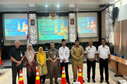 70 Sekolah di Sleman Diberi Perangkat Kerucut Lalu Lintas untuk Penyeberangan
