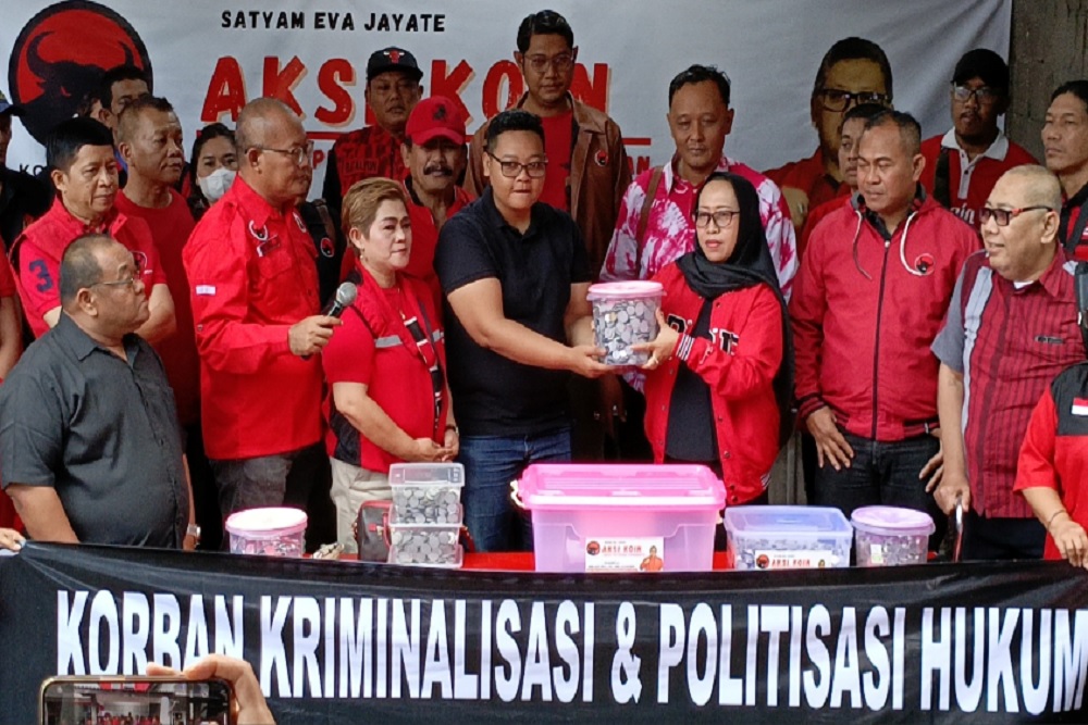 Tolak Kriminalisasi Hukum Terhadap Hasto Kristiyanto, Masyarakat Kumpulkan Lebih 25 Juta Koin Bumi Mataram