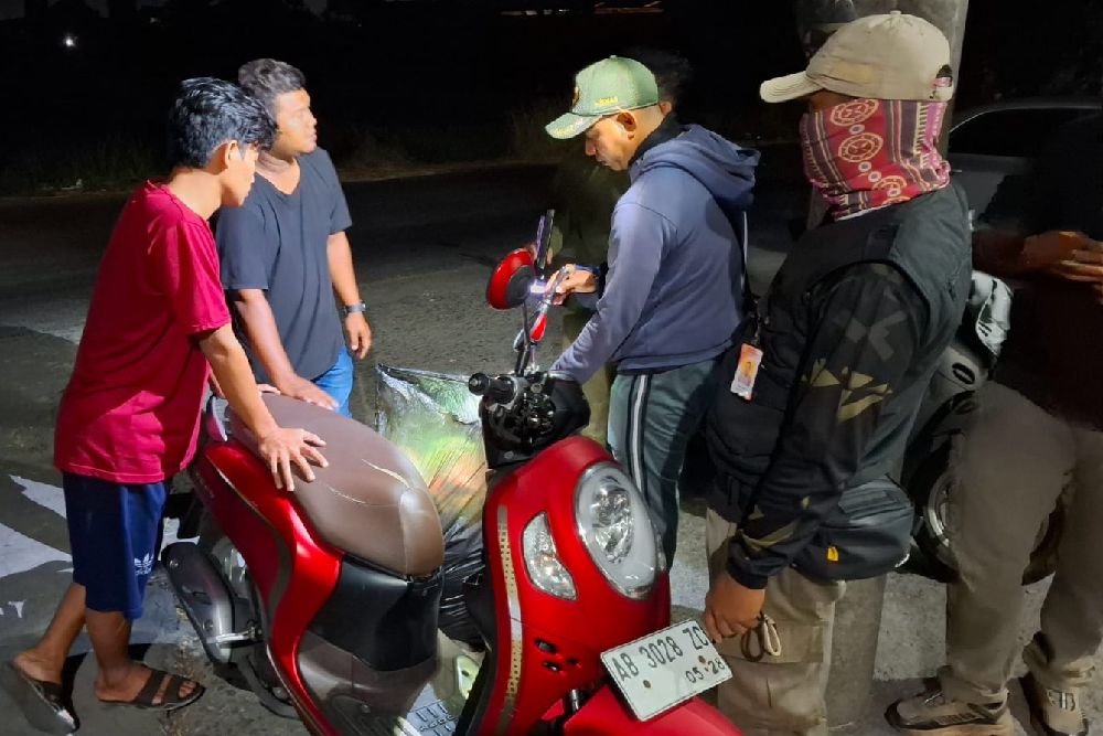 Depo Penuh, Satpol PP OTT Dua Warga Jogja Buang Sampah Sembarangan di Kasihan Bantul