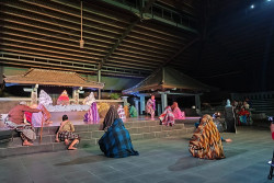 Kolaborasi Apik Ketoprak, Wayang, dan Seni dalam Sahoyi Mustika Pungging