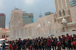Ribuan Publik Malaysia Gelar Demo, Tuntut Mundur Anwar Ibrahim