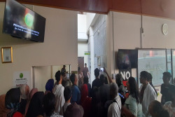 Sidang Perdana Kasus Pembunuhan Sopir Taksi Online di PN Bantul Diwarnai Tangis dan Histeri Keluarga Korban