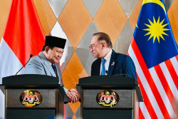 Presiden Prabowo Dijadwalkan Beretmu Anwar Ibrahim Sore Ini