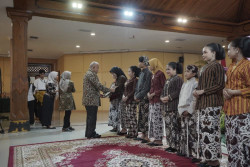 Pemda DIY Beri Apresiasi Seni dan Budaya Kepada 10 Anak Plus 3 Sanggar