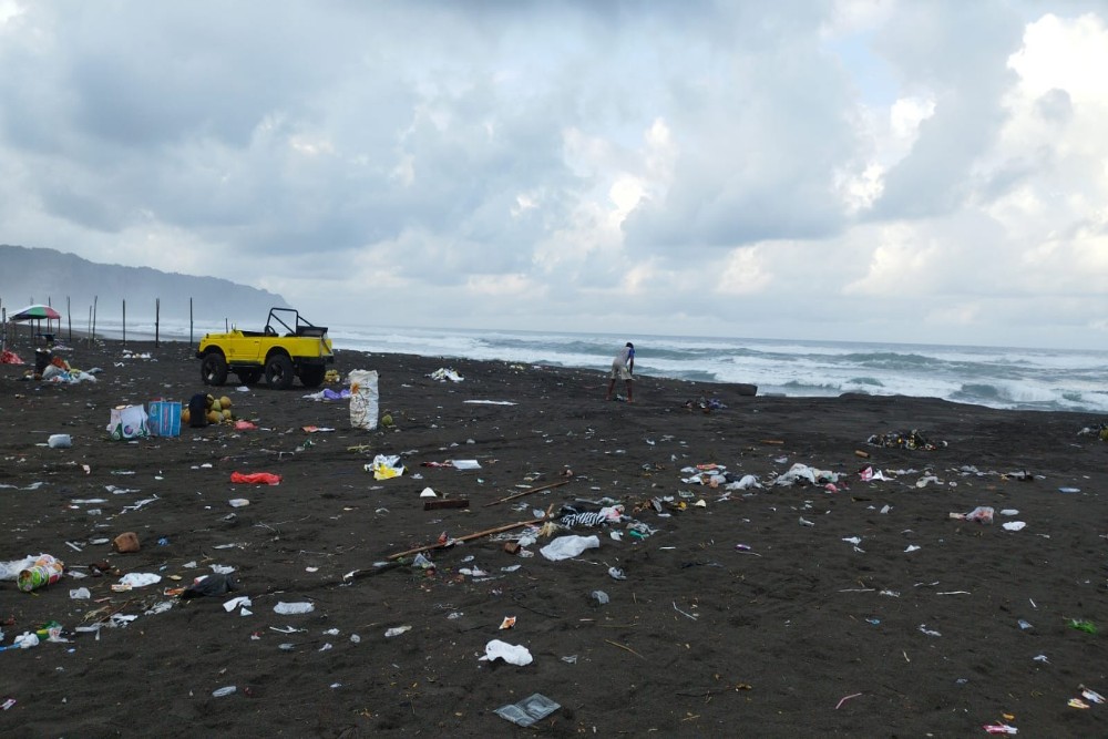 Festival Layang-Layang JIKF 2025 Sisakan Sampah 8 Ton, 21 Petugas Kebersihan Dikerahkan