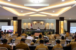 Dalam Rakor Bersama Kepala Daerah se-Lampung, Menteri Nusron Dorong Pemda Bebaskan BPHTB bagi Warga Kurang Mampu