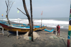 BMKG: Waspada Gelombang Laut 4 Meter Diperkirakan Sampai Laut DIY 31 Juli hingga 3 Agustus 2025