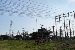 PLN Imbau Masyarakat yang Memeriahkan Semarak Kemerdekaan untuk Tidak Bermain Layang-Layang di Dekat Jaringan Listrik
