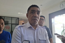 Kasus Korupsi Masjid Madaniyah, Eks Bupati Karanganyar Juliatmono Mangkir dari Panggilan Kejagung