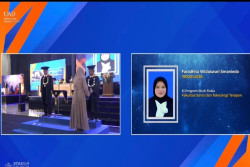 Begini Suasana Haru Penyerahan Ijazah Wisudawati Anumerta di UAD