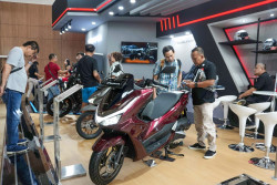 PCX160 Roadsync Jadi Primadona di GIIAS 2025, Disusul Honda Stylo 160
