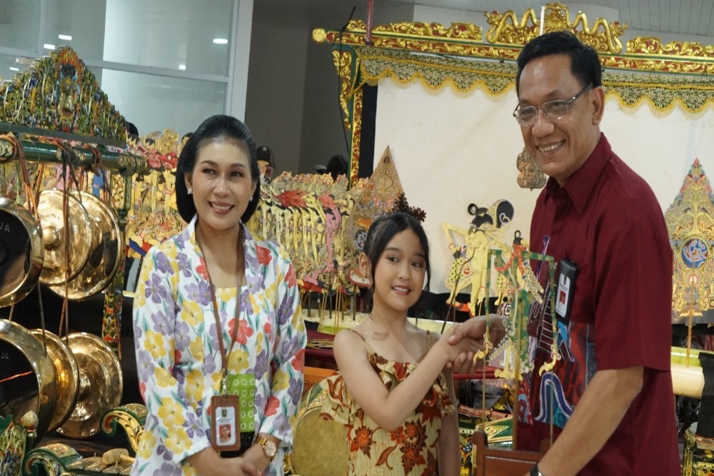 RUMAKET 2025: Menyulam Wastra, Merawat Kriya, Menjadi Ksatria