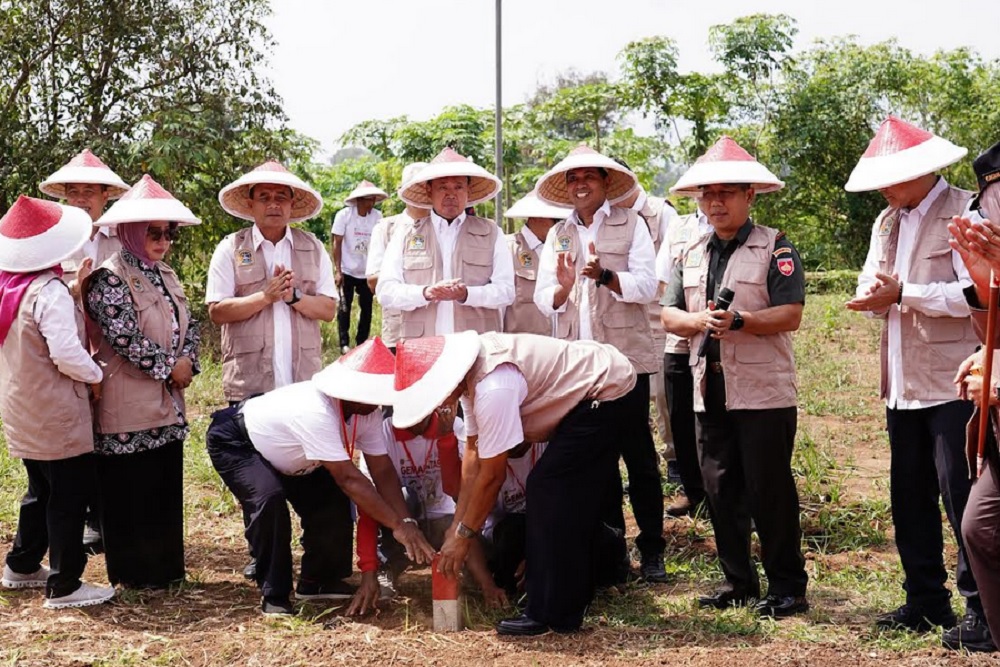GEMAPATAS 2025, Menteri Nusron: Semua Masyarakat Wajib Pasang Patok