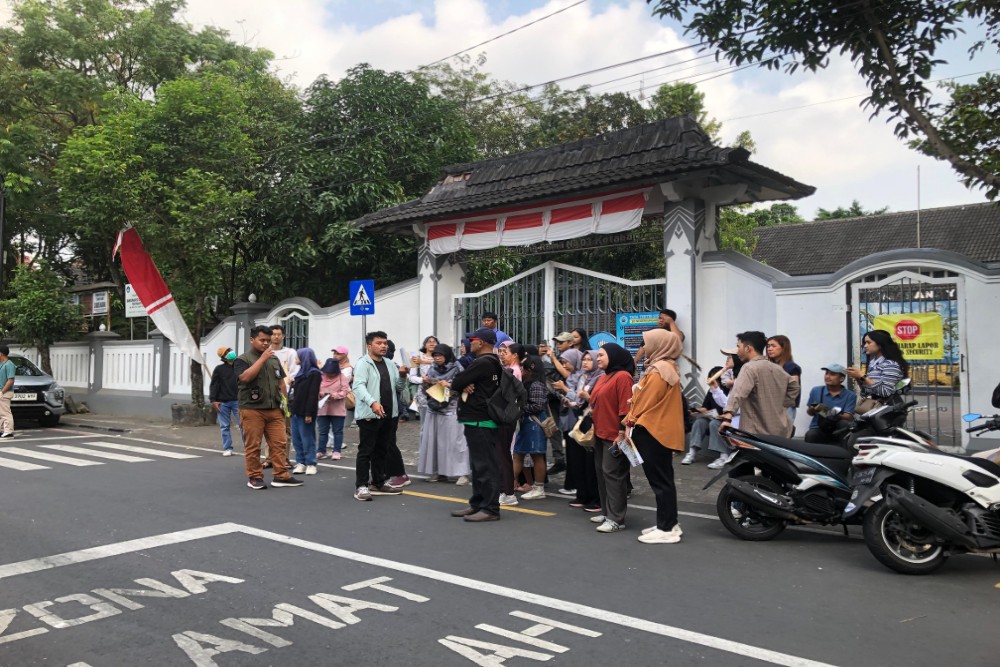 Menelusuri Keindahan Kotabaru Lewat Walking Tour Bertema Garden City