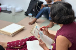Workshop Lukis Cat Air Hidupkan Keindahan Rumah Budaya Kotabaru