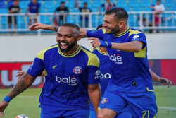 Arema FC vs PSBS Biak 4-1, Dalbeto Cetak Hattrick