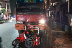 Truk Rem Blong Tabrak Sejumlah Kendaraan di Simpang ABC Salatiga, 1 Tewas