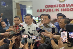 Ke Ombudsman, Tom Lembong Bahas Laporan Auditor BPKP