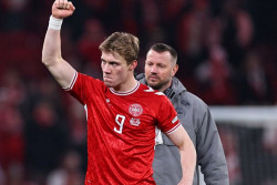 Penyerang MU Rasmus Hojlund Diincar AC Milan