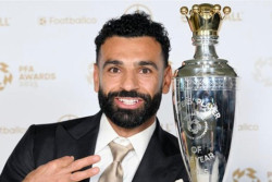 Mohamed Salah Sabet PFA Player of The Year 2024/2025