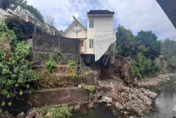 Talut Sungai Gajahwong Ambrol, Rumah Warga di Bantul Terancam