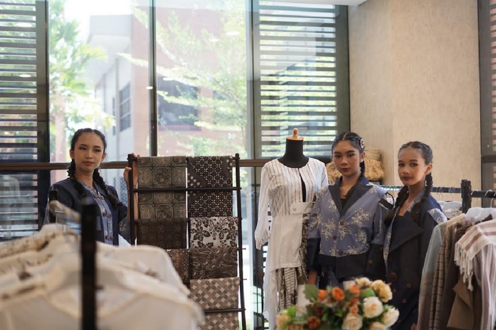 Swiss-Belhotel Airport Yogyakarta Gelar Pemotretan Road to Prawirotaman Fashion on the Street