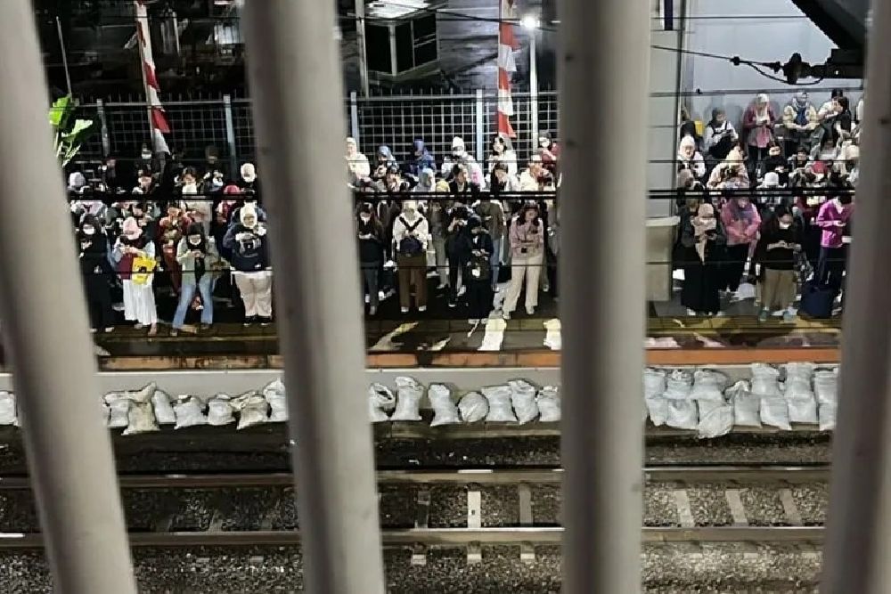Usai Gempa di Bekasi, Perjalanan Kereta Api di Jakarta Kembali Normal