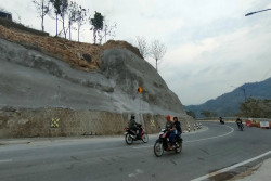 Rawan Longsor, Tebing di Jalan Baru Clongop Gedangsari Diplester Cor Beton