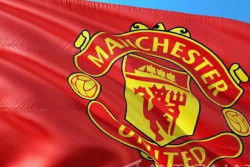 Mau Beli Manchester United? Simak Penjelasan Klausa Glazer-Ratcliffe