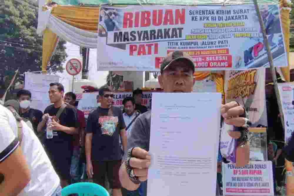 Warga Pati Gelar Aksi dan Galang Surat Desak KPK Tetapkan Sudewo Tersangka