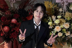 Anggota Super Junior Kyuhyun Cedera Kaki Saat Konser Tur