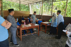 SDN Terban Direnovasi, Siswa Belajar di Rumah Warga hingga Desember