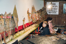 Revitalisasi Panggung Wayang Kulit: Usaha Kolaboratif Prodi Sejarah dengan Solo Societeit