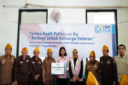 Hari Pelanggan Nasional, PLN Berbagi Kepedulian Bersama Veteran di Yogyakarta