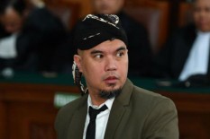 Ahmad Dhani Ditegur Saat Menyela Ariel dan Judika di Rapat DPR RI