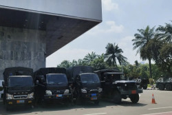 Antisipasi Demo Susulan, TNI-Polri Bangun Tenda di Gedung DPR