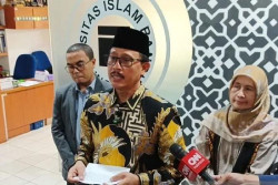 Rektor Unisba Bandung Bantah Aparat Masuk dan Serang Kampus