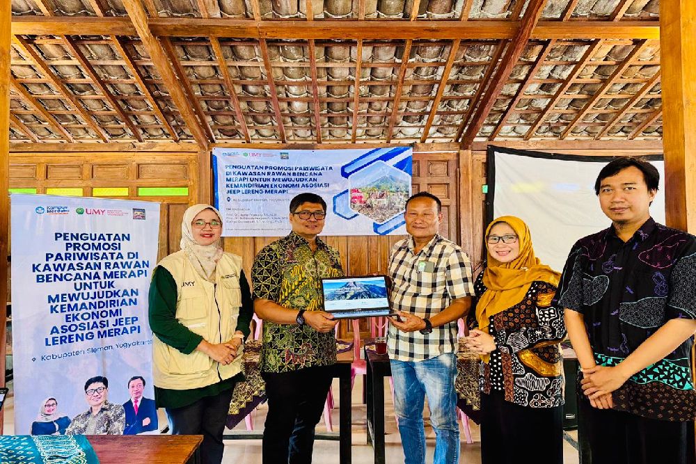 UMY Gelar Pelatihan SOP dan Admin Website untuk Asosiasi Jeep Wisata Lereng Merapi