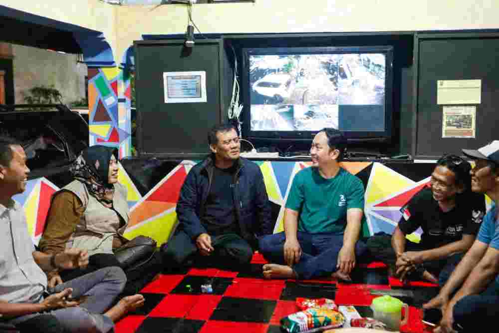 Sambangi Warga di Pos Kamling, Ahmad Luthfi Tekankan Kembali Fungsi Siskamling dan Jogo Tonggo