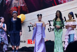 Nirina Zubir Temukan Dirinya di Serial Netflix Ratu-Ratu Queens