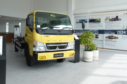Beli Truk Mitsibushi Fuso Dapat Hadiah Wisata dan Umroh