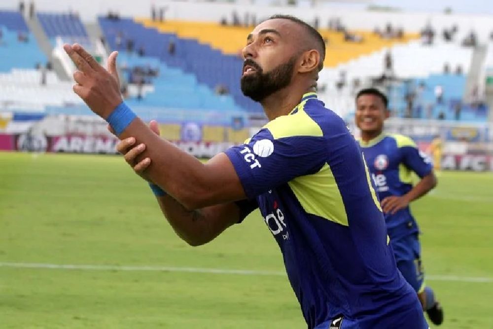 Prediksi Skor, H2H, Susunan Pemain Arema FC vs Dewa United