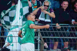 Joey Pelupessy Cetak Gol Perdana untuk Lommel SK