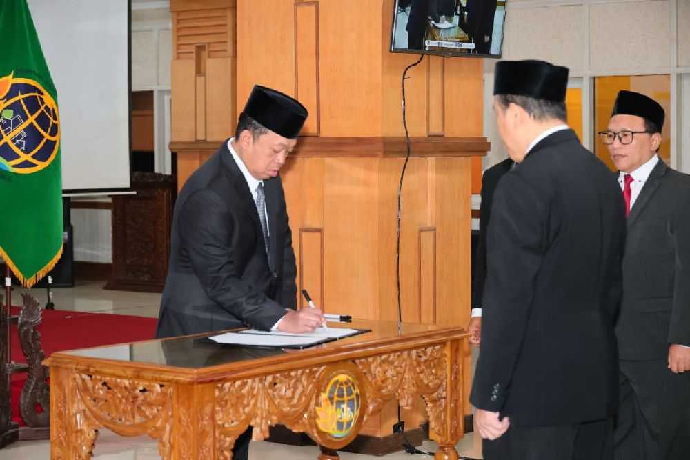Menteri ATR/BPN Minta Pejabat Melayani Masyarakat dengan Hati, Bukan Transaksi