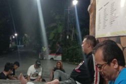 Wabup Kulonprogo Turun Langsung Ikut Ronda Bersama Warga